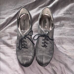 Women's Gray Lace-Up Shoes